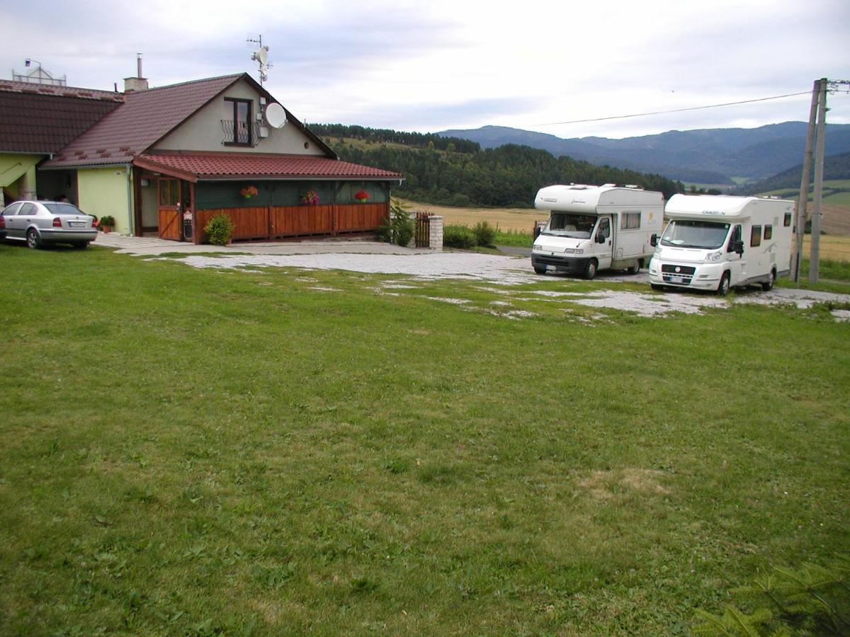 Penzion Dreveník Spisské Podhradie Exterior foto
