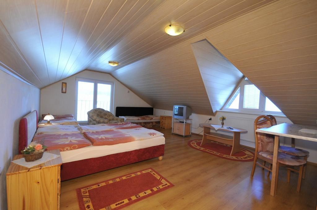 Penzion Dreveník Spisské Podhradie Exterior foto