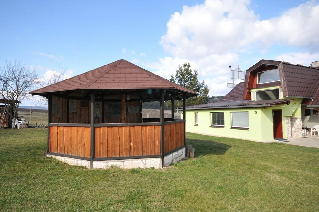 Penzion Dreveník Spisské Podhradie Exterior foto